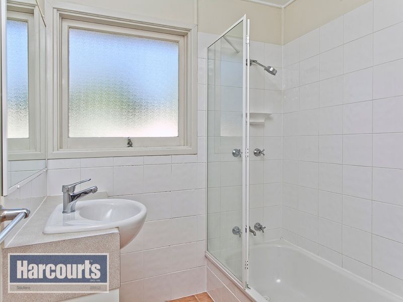 11 Loombah Crescent, Ferny Hills QLD 4055