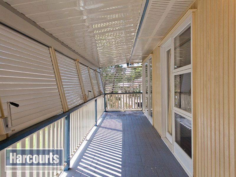 11 Loombah Crescent, Ferny Hills QLD 4055