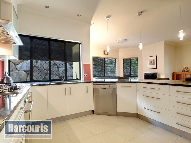 18 Yarraman Street, Arana Hills QLD 4054