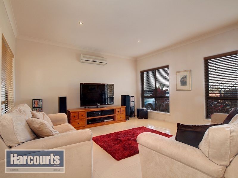 18 Yarraman Street, Arana Hills QLD 4054