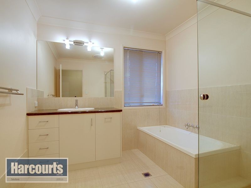 18 Yarraman Street, Arana Hills QLD 4054