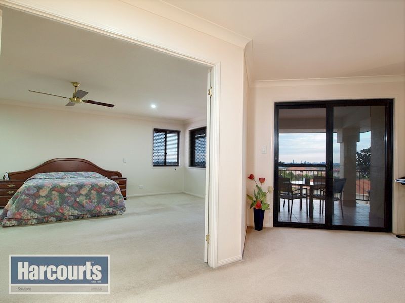 18 Yarraman Street, Arana Hills QLD 4054