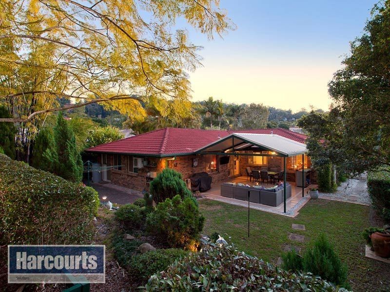 18 Monash Place, Ferny Grove QLD 4055