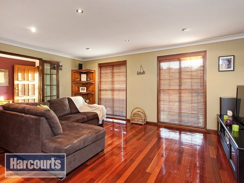 18 Monash Place, Ferny Grove QLD 4055