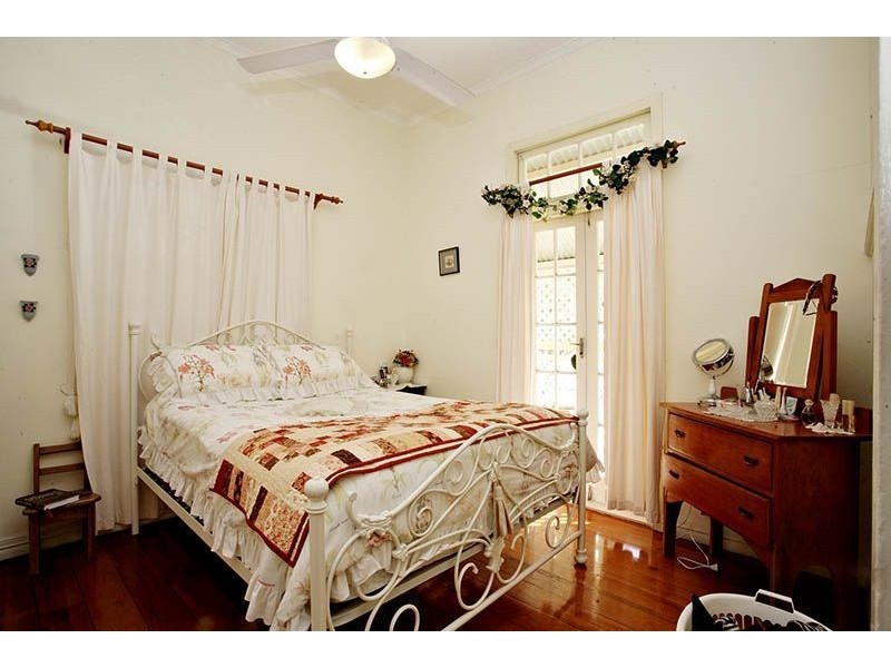 1 Confederate Street, Red Hill QLD 4059