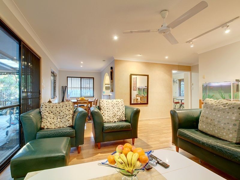 18 Tanrego Street, Ferny Grove QLD 4055