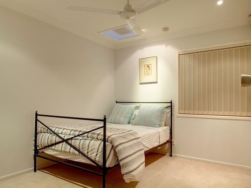 18 Tanrego Street, Ferny Grove QLD 4055