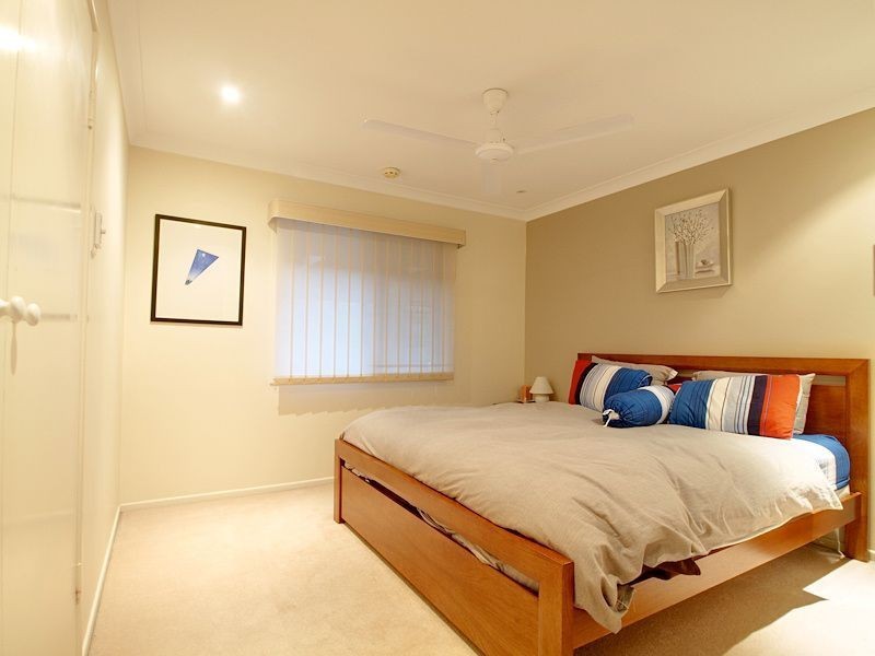 18 Tanrego Street, Ferny Grove QLD 4055