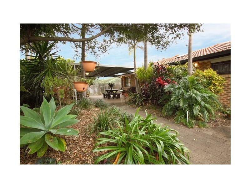 18 Tanrego Street, Ferny Grove QLD 4055