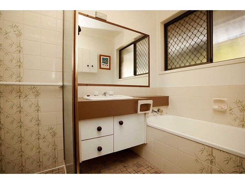 12 Kinbrace Street, Ferny Grove QLD 4055