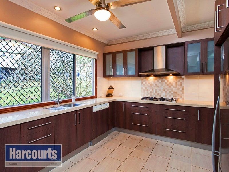 95 Frasers Rd, Mitchelton QLD 4053