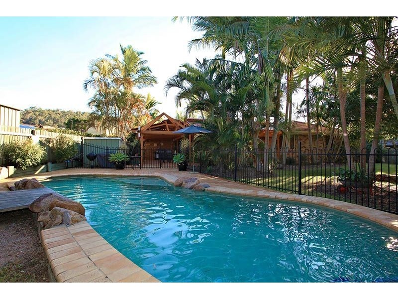 6 Monash Place, Ferny Grove QLD 4055