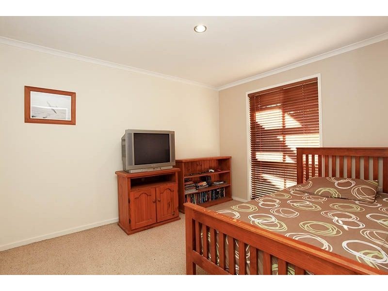 6 Monash Place, Ferny Grove QLD 4055