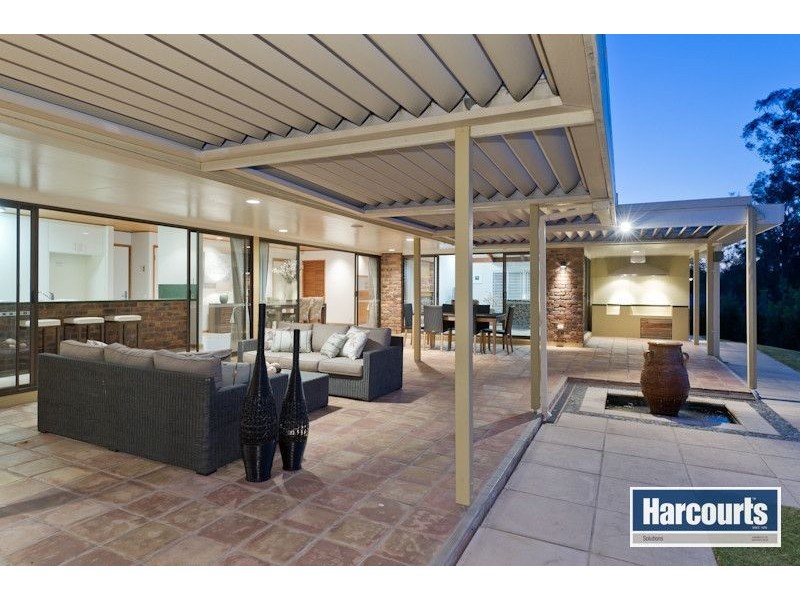 15 Sandringham Place, Fig Tree Pocket QLD 4069