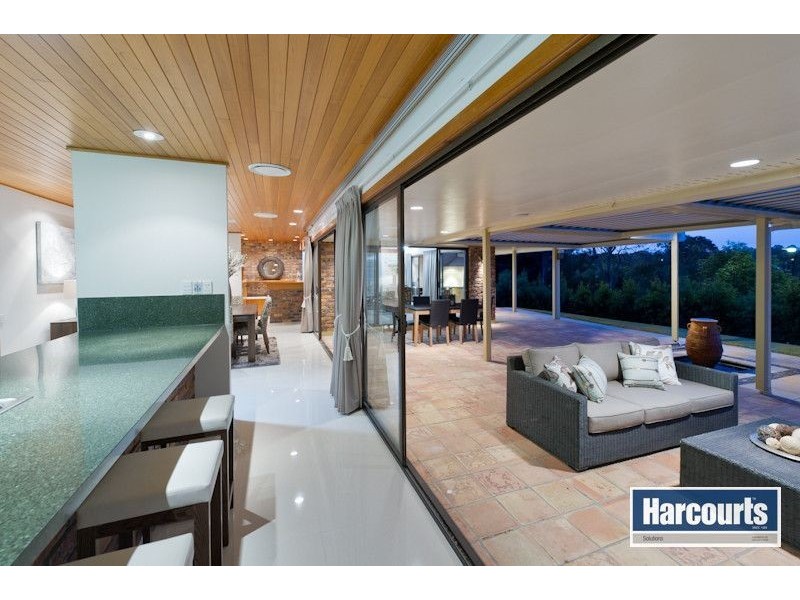 15 Sandringham Place, Fig Tree Pocket QLD 4069