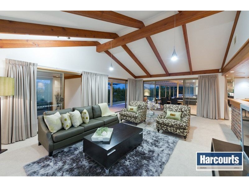 15 Sandringham Place, Fig Tree Pocket QLD 4069