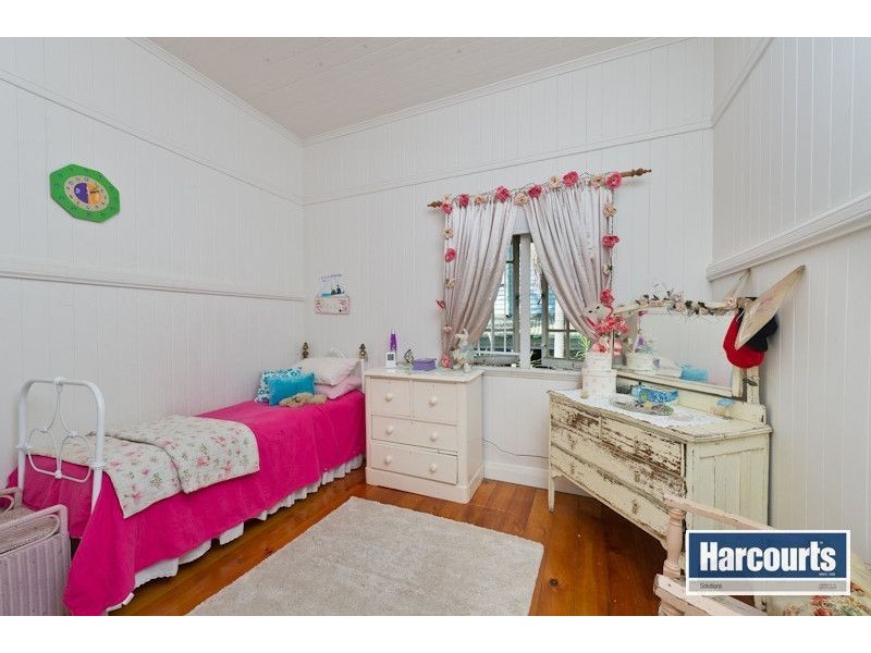 14 Northam Avenue, Bardon QLD 4065