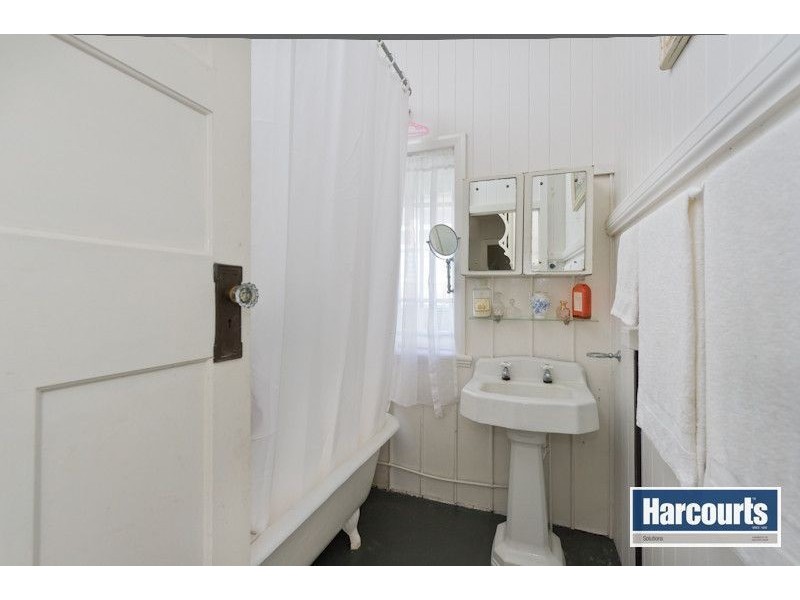 14 Northam Avenue, Bardon QLD 4065