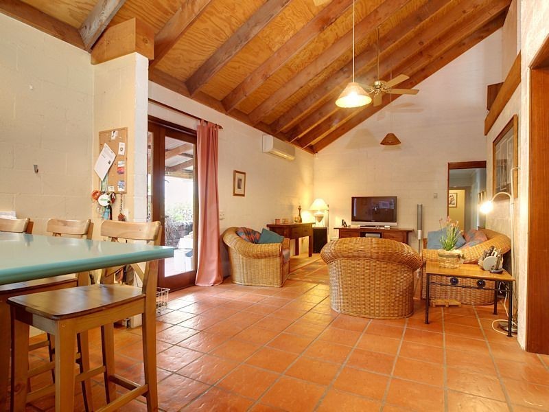 8 Greenwood Crescent, Samford Valley QLD 4520