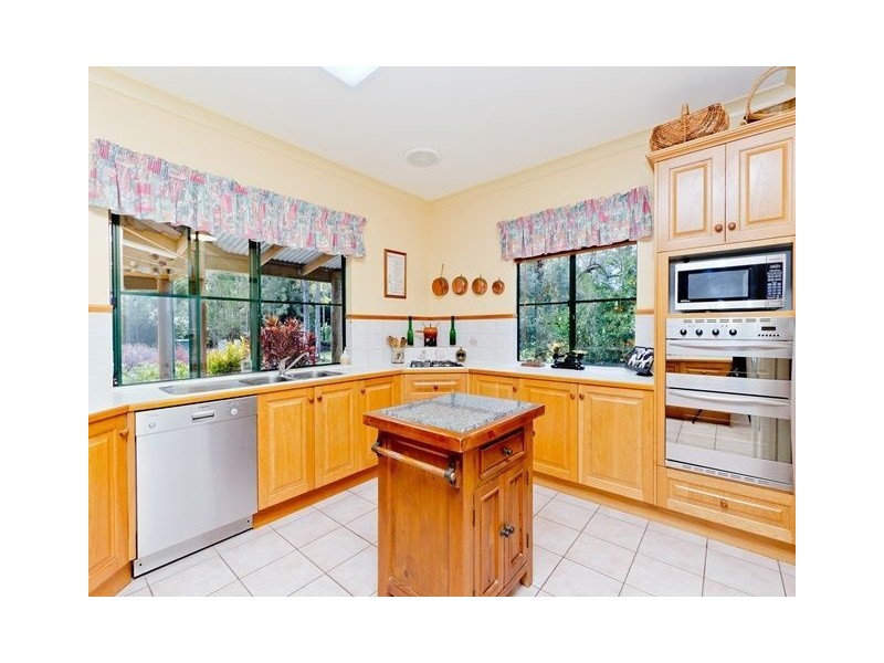 28 Greenwood Crescent, Samford Valley QLD 4520