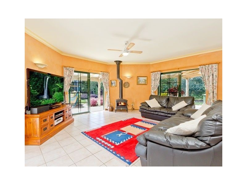 28 Greenwood Crescent, Samford Valley QLD 4520