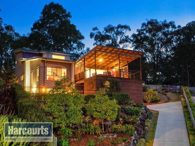 37 Valley Place, Upper Kedron QLD 4055
