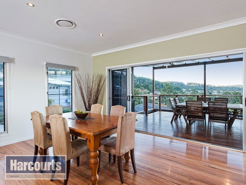 37 Valley Place, Upper Kedron QLD 4055