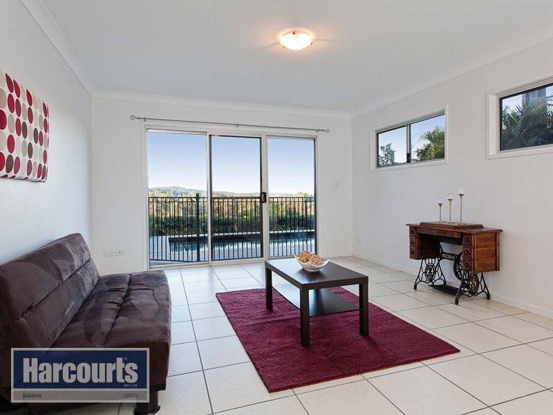 37 Valley Place, Upper Kedron QLD 4055