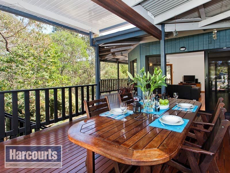 14 Cranwood Court, Ferny Hills QLD 4055