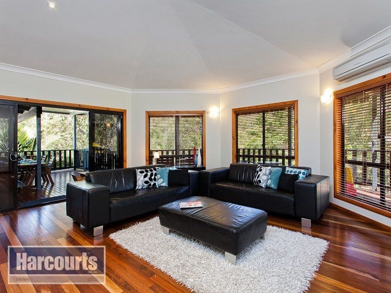 14 Cranwood Court, Ferny Hills QLD 4055