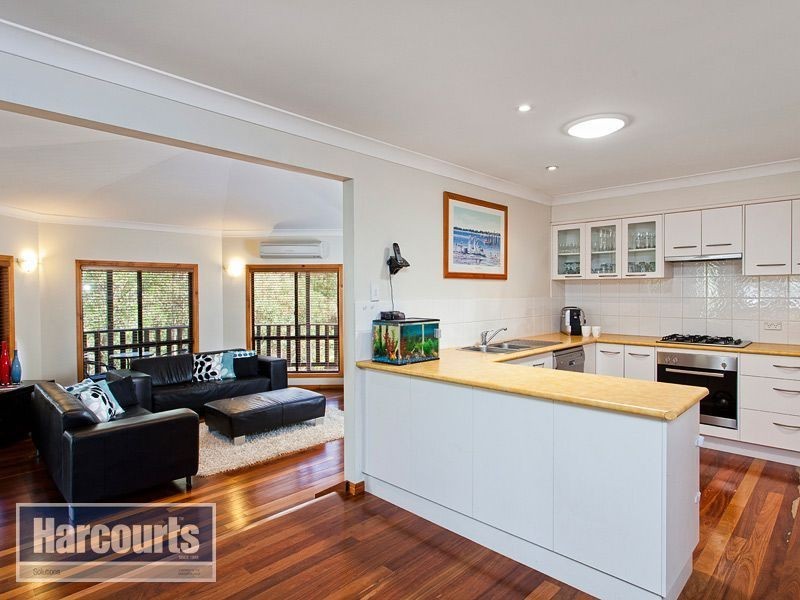 14 Cranwood Court, Ferny Hills QLD 4055