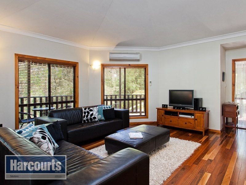 14 Cranwood Court, Ferny Hills QLD 4055