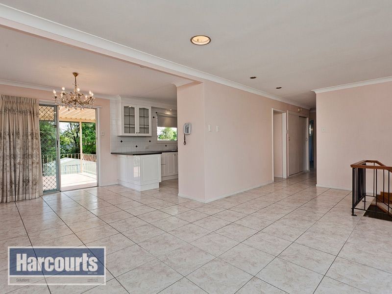 3 Alstonia Street, Arana Hills QLD 4054