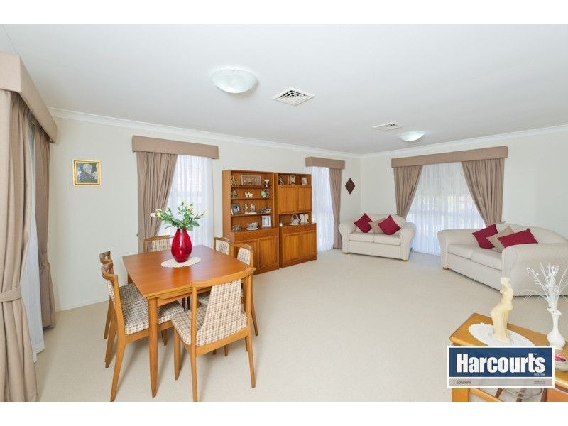 64 Minnelli Place, Mcdowall QLD 4053