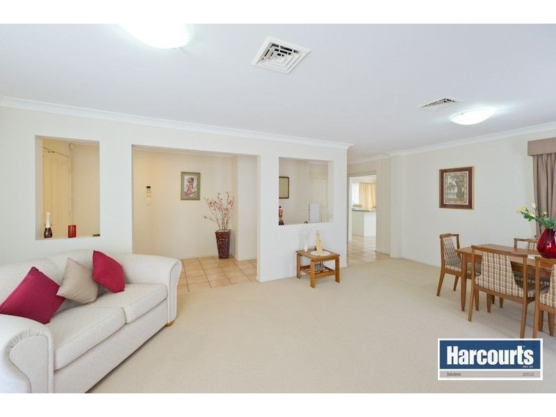 64 Minnelli Place, Mcdowall QLD 4053