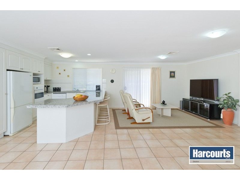 64 Minnelli Place, Mcdowall QLD 4053