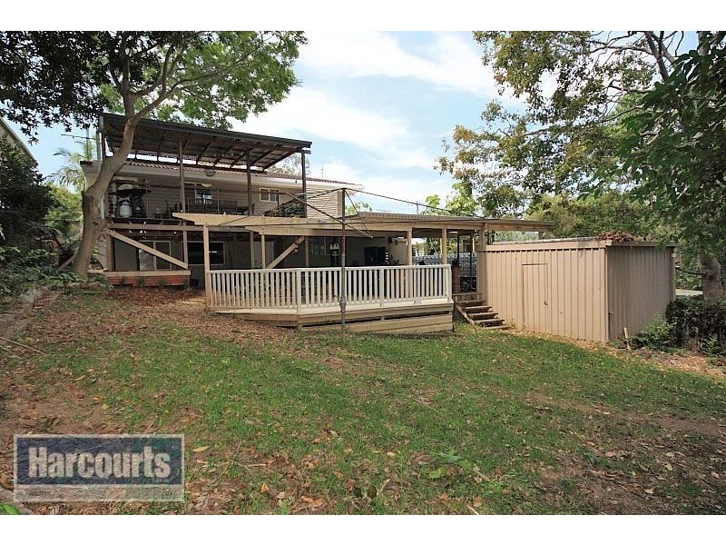 14 Leslie Street, Arana Hills QLD 4054