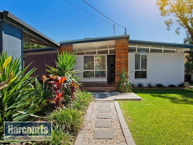 7 Dinterra Avenue, Ferny Hills QLD 4055