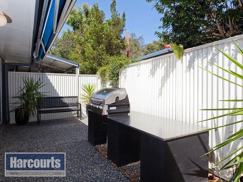 7 Dinterra Avenue, Ferny Hills QLD 4055