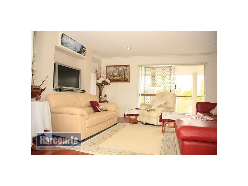 15 Ballylin Street, Ferny Grove QLD 4055