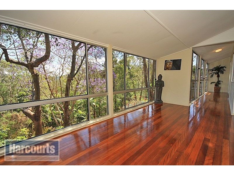 11 Barber Road, Ferny Hills QLD 4055