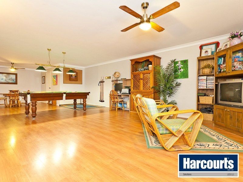 8 Mayfair Drive, Samford Valley QLD 4520