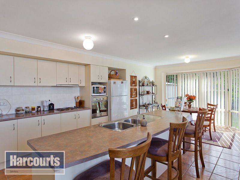 27 Hatia Grove, Ferny Grove QLD 4055