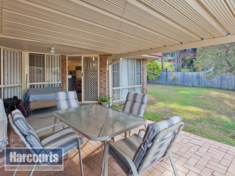 27 Hatia Grove, Ferny Grove QLD 4055