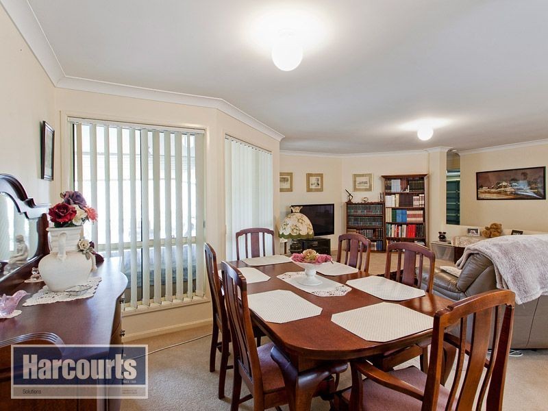 27 Hatia Grove, Ferny Grove QLD 4055
