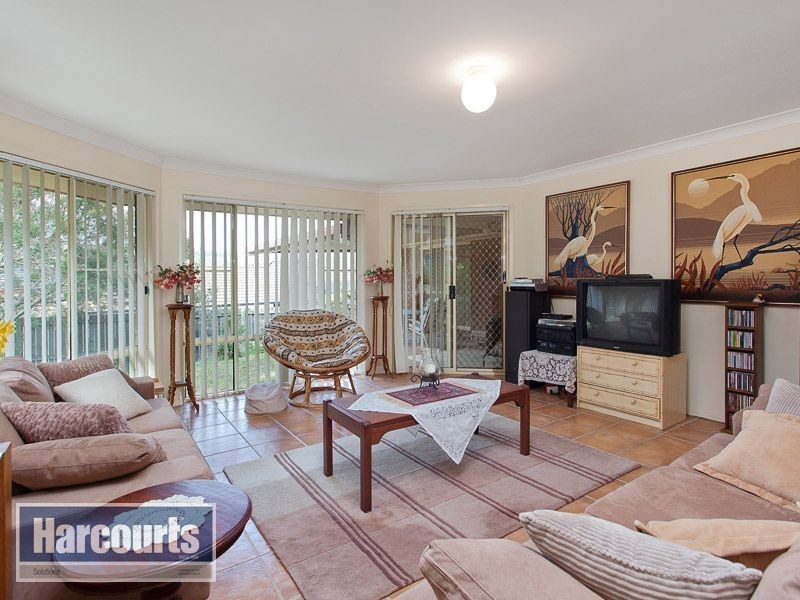27 Hatia Grove, Ferny Grove QLD 4055