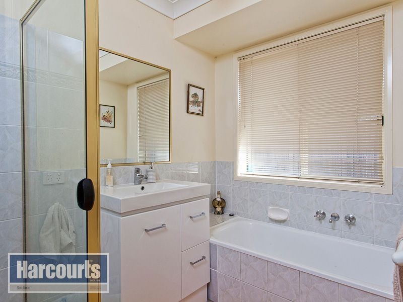 27 Hatia Grove, Ferny Grove QLD 4055