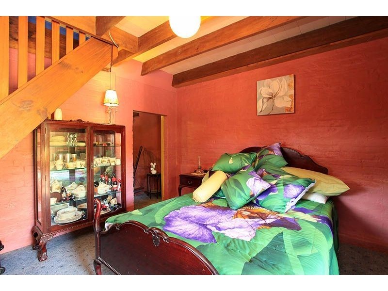 25 Bathurst Street, Red Hill QLD 4059