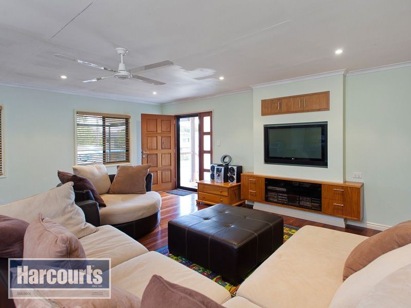 18 Coolibah Crescent, Ferny Hills QLD 4055