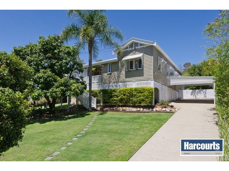 35 Bowman Parade, Bardon QLD 4065